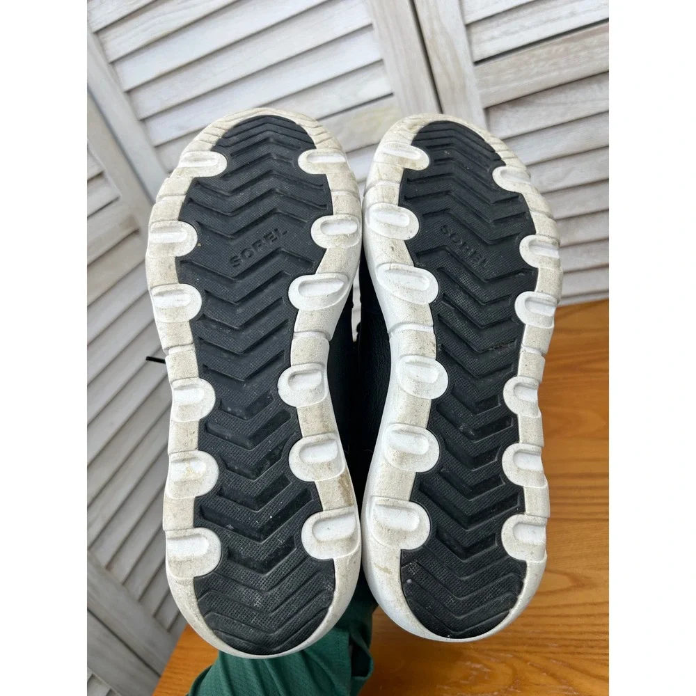 Sorel Kinetic RNEGD Sport Boots Size 10 Black Womens Waterproof Sneakers